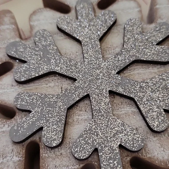 3 Snowflakes - Picture 4 of 5